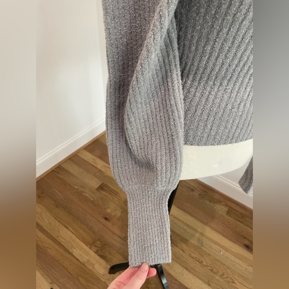 Line & Dot Light Gray Ribbed Sweater - Picture 10 of 16
